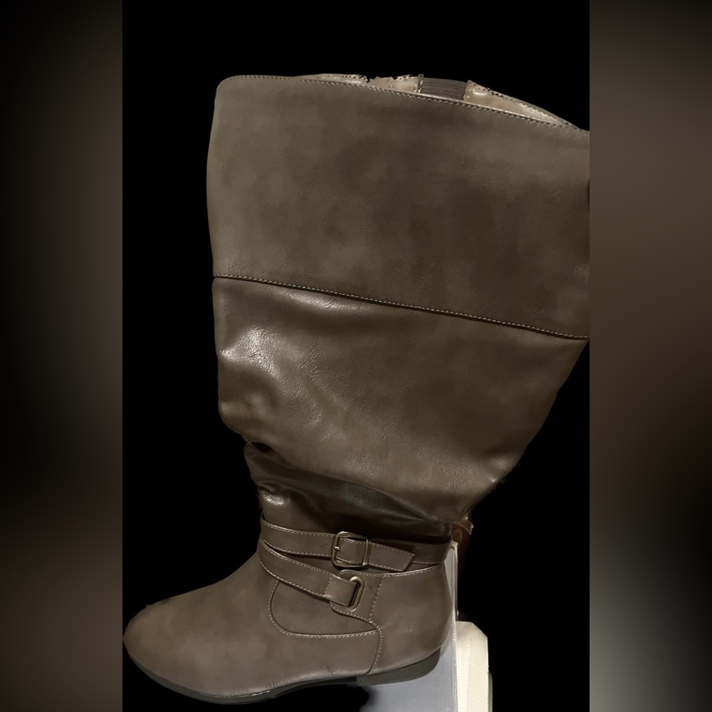 Brown Leather Boots with Buckle